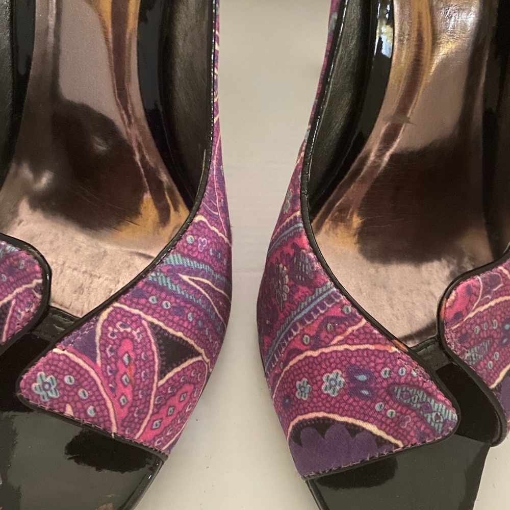Elegant Women's Peep-Toe Heels - Black and Purple